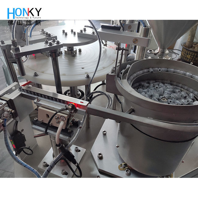 ماشین پر کردن بطری 3 میلی لیتر اتوماتیک با پمپ پیستون سرامیکی برای ژل زیبایی پوست با سرعت 30 پی سی در دقیقه